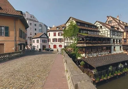 Au Pont Saint Martin à Strasbourg, Bas-Rhin (67)