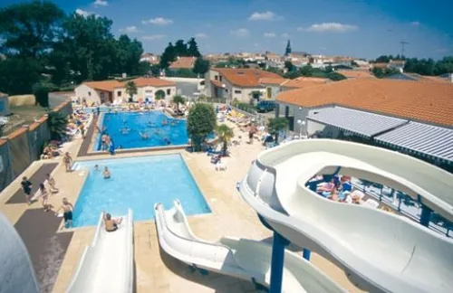 Camping du Chaponnet à Brem-sur-Mer, Vendee (85)