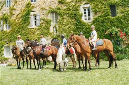 Centre Équestre la Blaquière à Saint-Julien-de-Cassagnas, Gard (30)