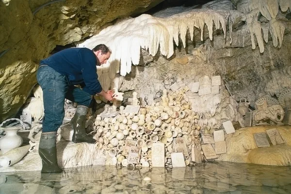 Grottes Pétrifiantes à Savonnières, Indre-et-Loire (37)