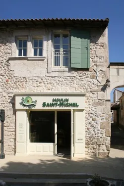 Moulin Saint Michel à Mouriès, Bouches-du-Rhône (13)