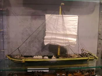 Musée de sabots et de maquettes de bateaux à Marseilles-lès-Aubigny, Cher (18)