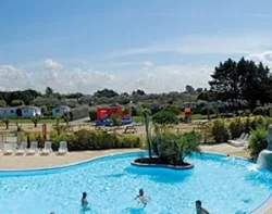 Village Center Camping La Baie du Kernic à Plouescat, Finistère (29)