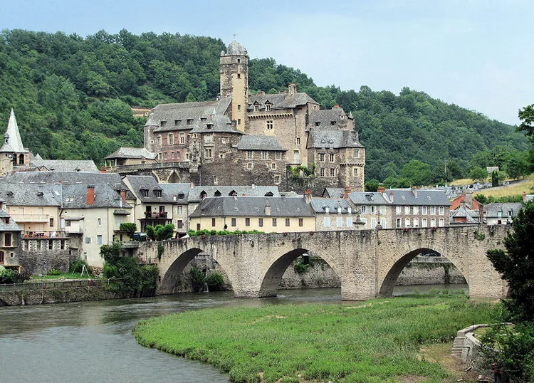 Visite de Ville d'Estaing à Estaing, Aveyron (12)