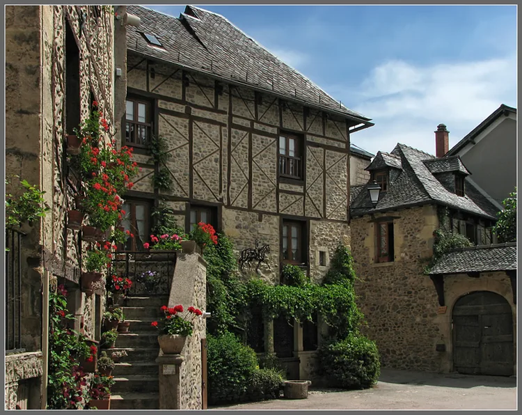 Visite de Ville de Ste Eulalie d'Olt à Sainte-Eulalie-d'Olt, Aveyron (12)