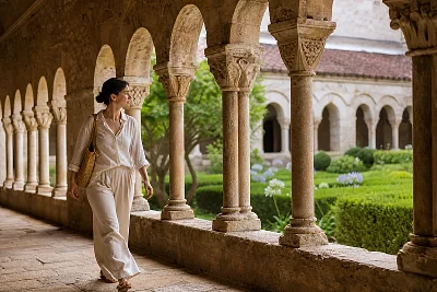 Abbaye en  Poitou-Charentes